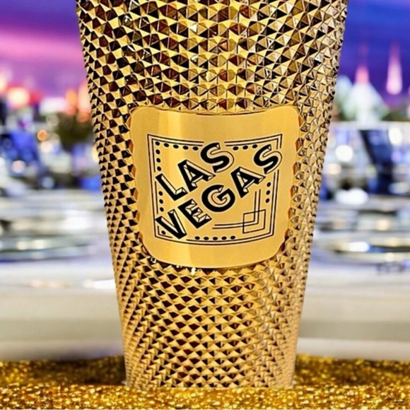 Las Vegas Golden Venti coffee cup You can only get this in Vegas baby! Lucky cup - Picture 2 of 16